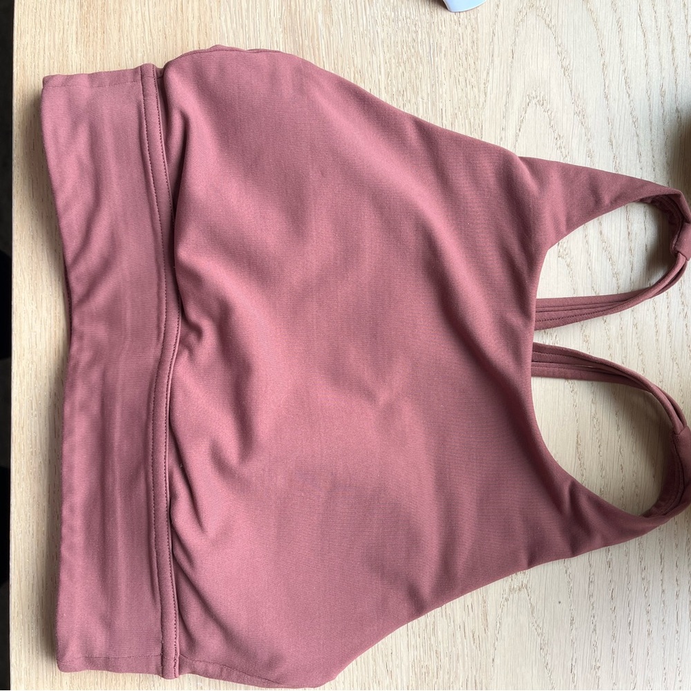 Lululemon high neck sports bra